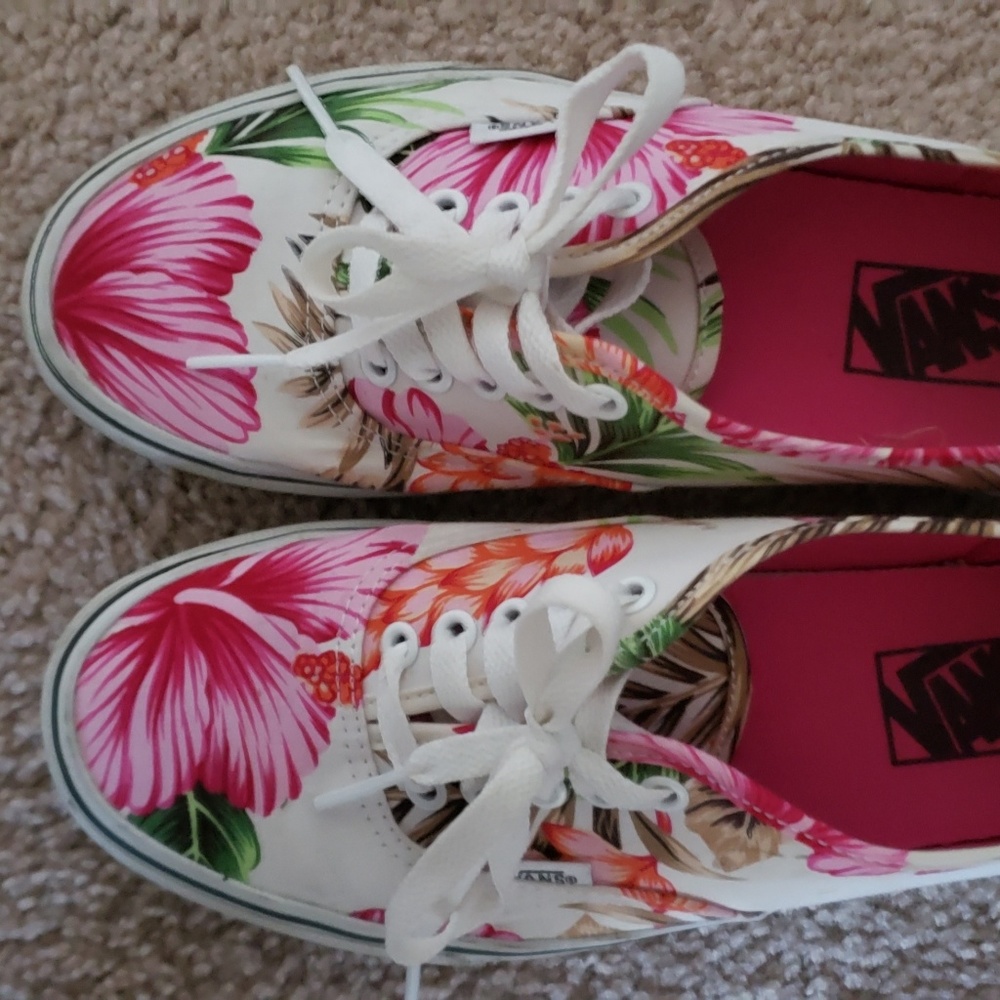 Van's floral